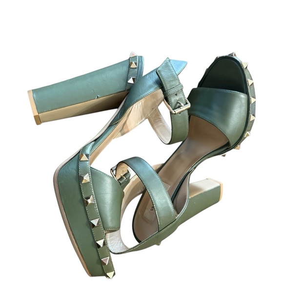 Valentino Garavani Rockstud Accent Green Leather Platform Sandals EU 41 US 11 - Picture 10 of 15